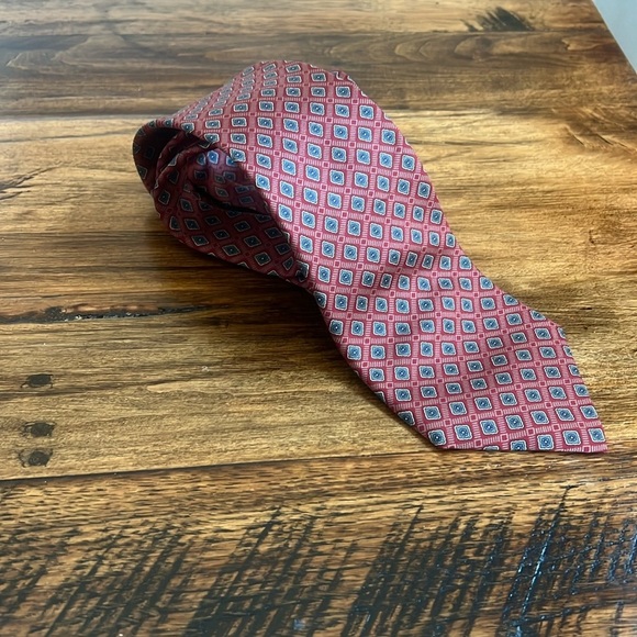 Christian Dior Monsieur 100% Silk Tie. Red Blue Geometric Pattern - Picture 3 of 8